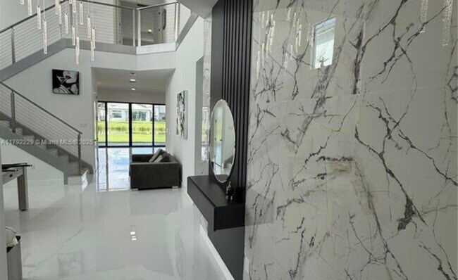 Photo - 8350 Royal County Down Rd