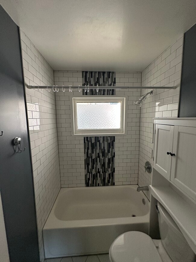 Photo - 296 Murray Hill Ave NE Unit A