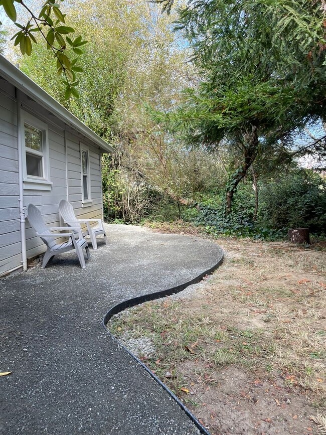 Photo - Cozy Bayside Cottage Tier 2