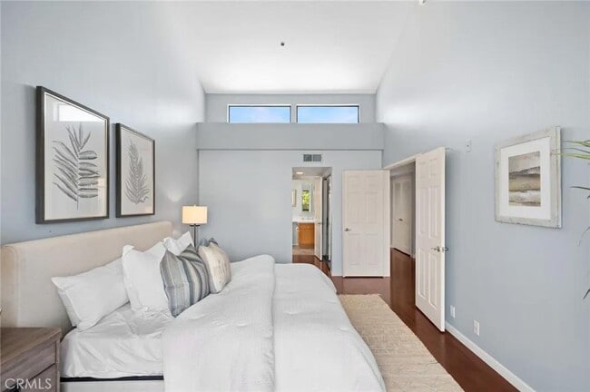 Building Photo - 230 Lille Ln Unit 304