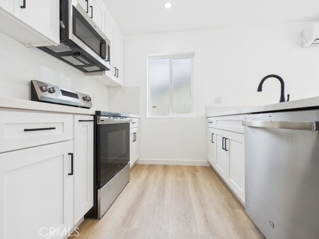 Building Photo - 748 Newport Ave Unit 6