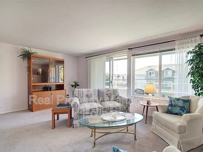 Photo - 2448 NW 59th St Unit 301