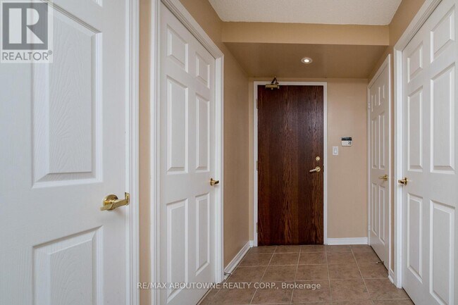 Photo - 4850 Glen Erin Dr Unit 704