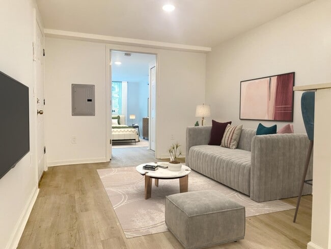 Building Photo - 205 8th St Unit G1 Rental