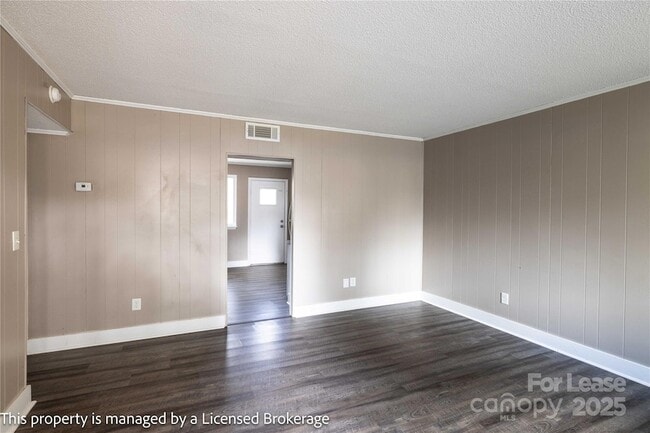 Photo - 132 Brentwood Dr