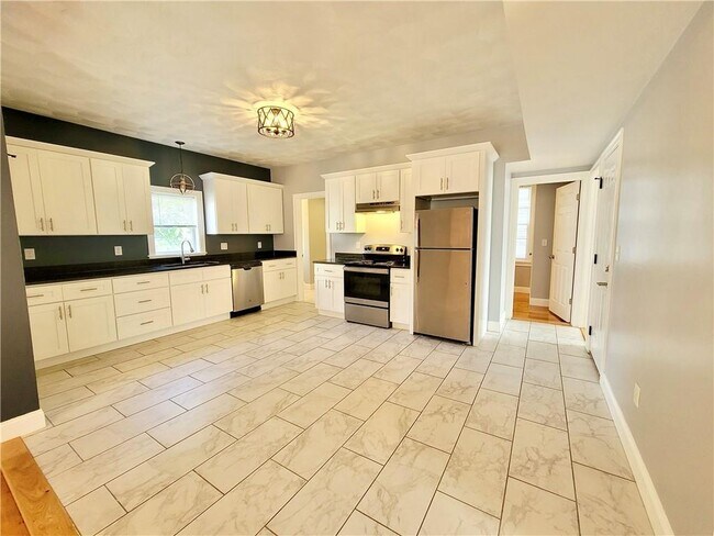 Photo - 64 Sutton St Unit 2