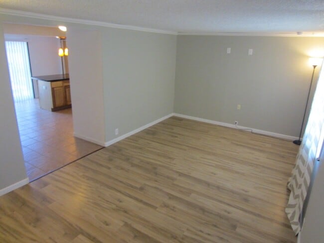 Photo - 2020 Salt Dr