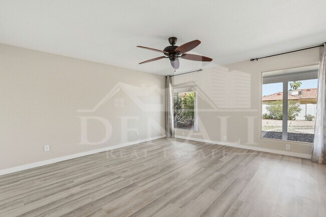 Photo - 10602 E Elmhurst Dr