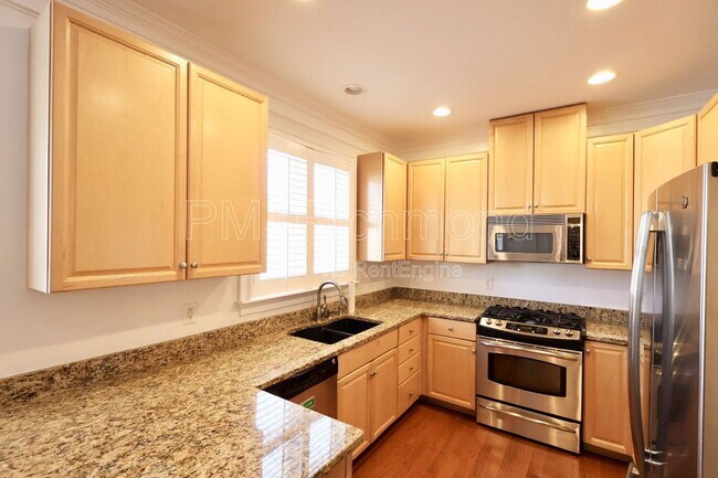 Photo - 728 S Pine St