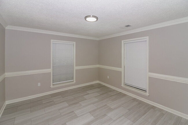Photo - 7308 Alexander Rd