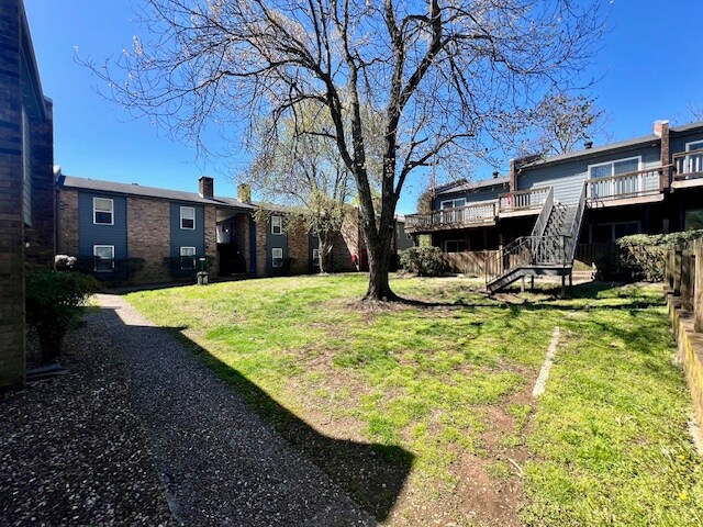 280 S Hill Ave