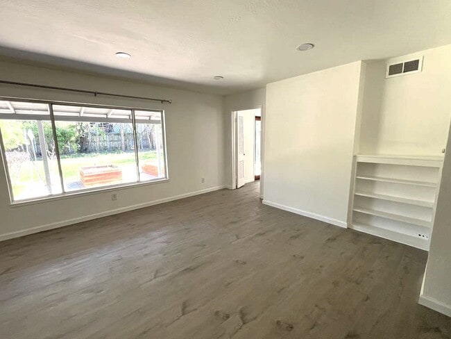 Photo - 3736 Orangerie Way