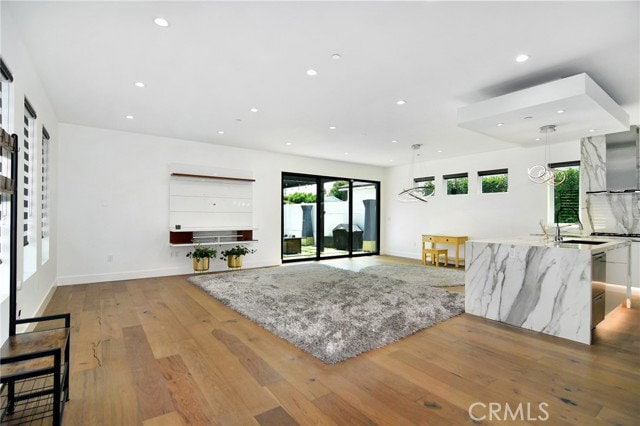 Photo - 4829 Saloma Ave