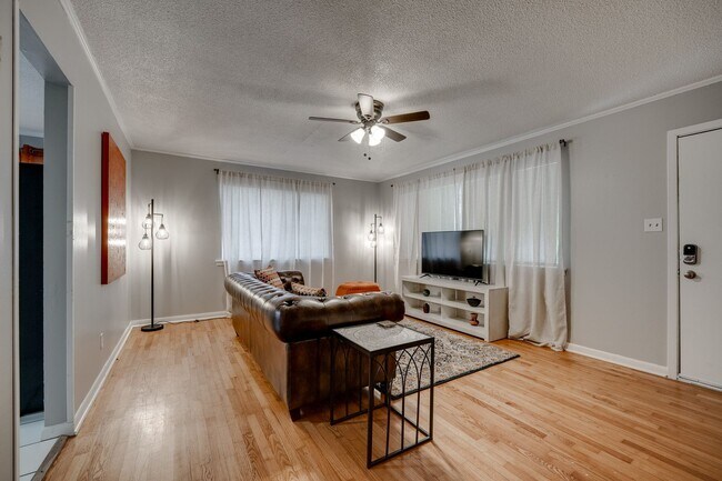 Photo - The Cozy Heights Unit 7307
