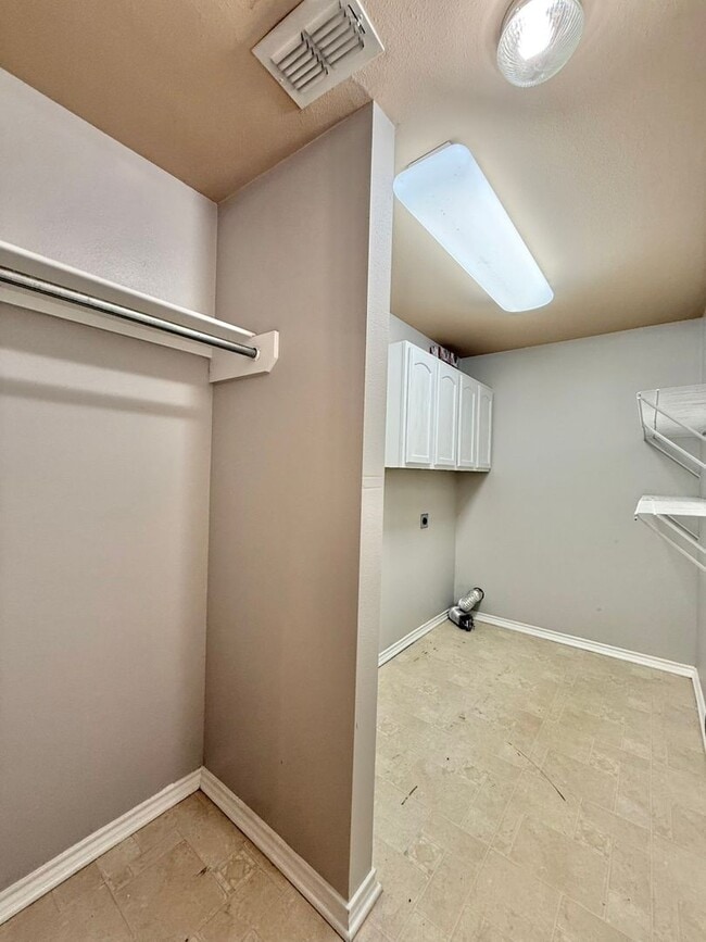 Photo - Stunning 4 Bedroom in Tyler! Available in ...