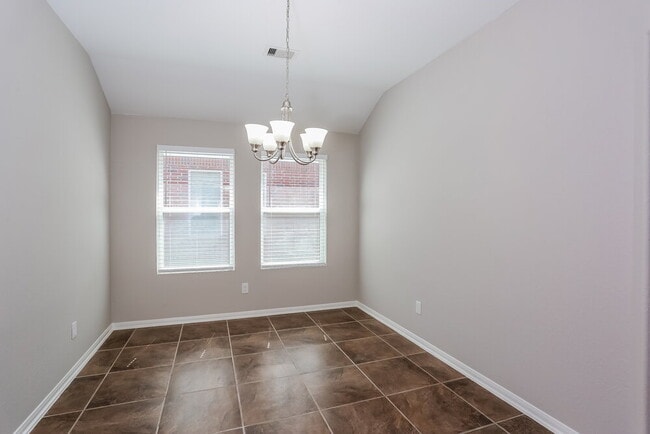 Photo - 5202 El Tigre Ln