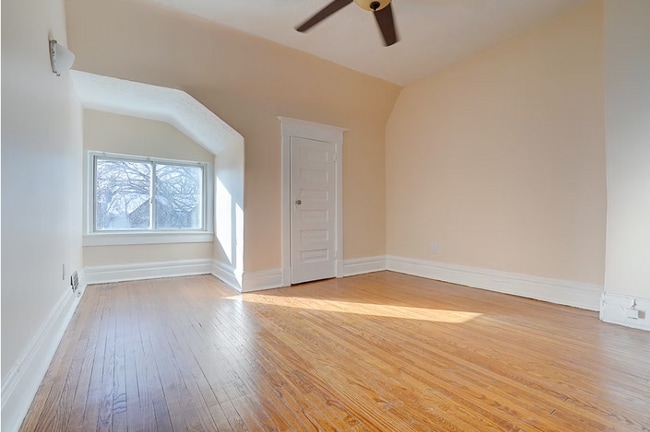 Building Photo - 13 Bellefair Ave Unit U3