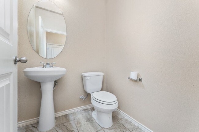 Photo - 8323 Prickly Oak