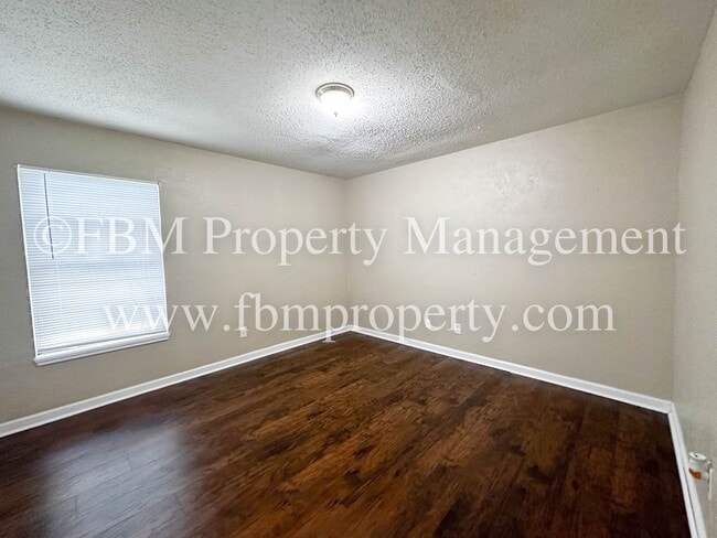 Photo - 2612 W Sycamore Ave Unit 4