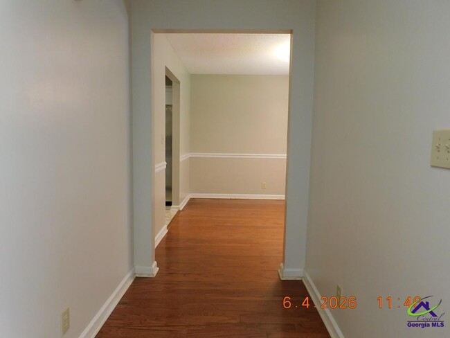 Photo - 112 Charleston Ct
