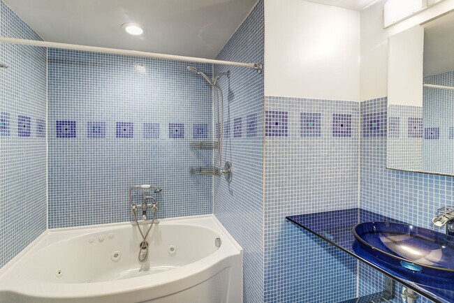 Photo - 3110 18th St NW Unit 2
