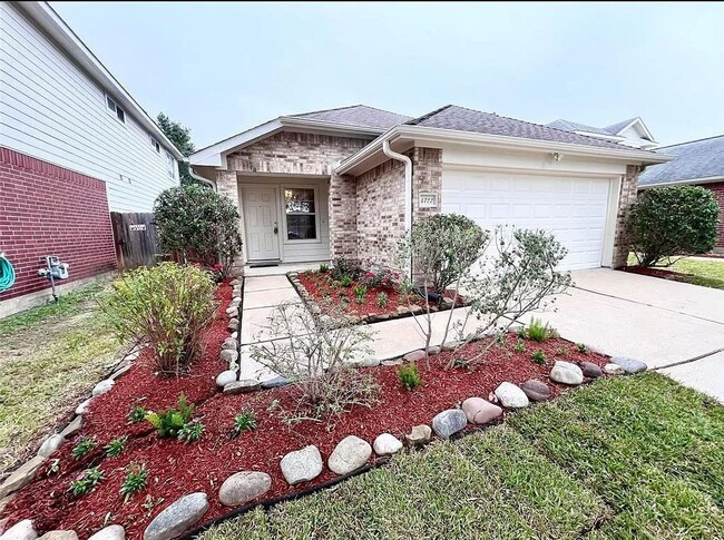 Building Photo - 4722 Cypress Dawn Ln