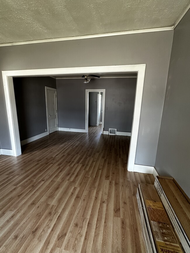 Photo - 215 8th St Townhome