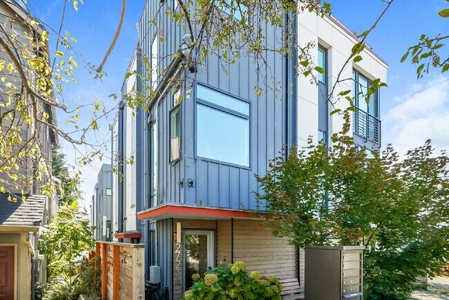 Photo - 2725 S Norman St