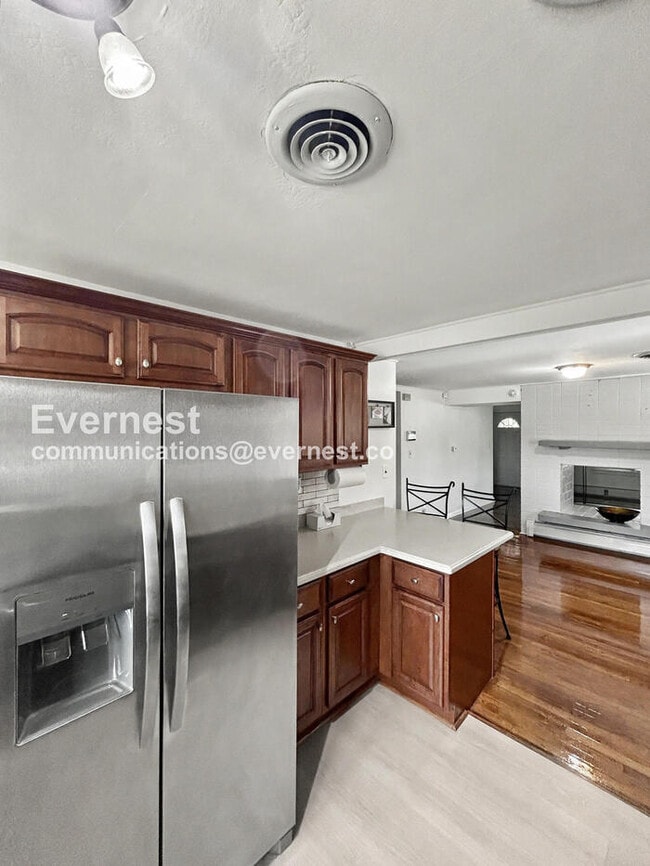 Photo - 616 S Jefferson St