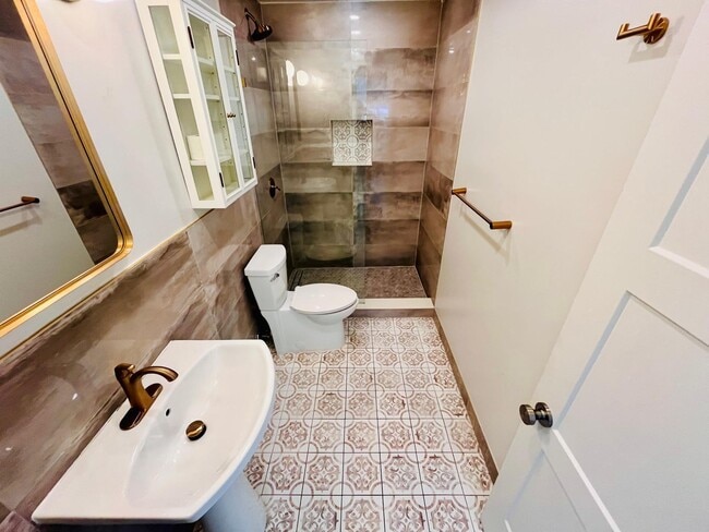 Photo - 1215 NE 17th Ave Unit 7