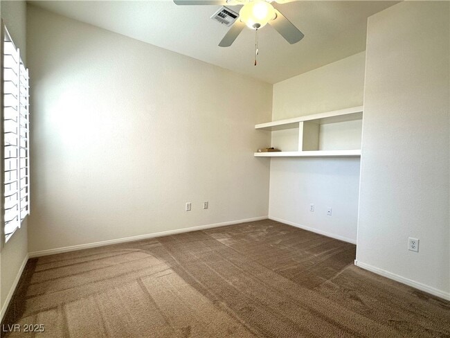 Building Photo - 3805 Ormond Beach St Unit 203