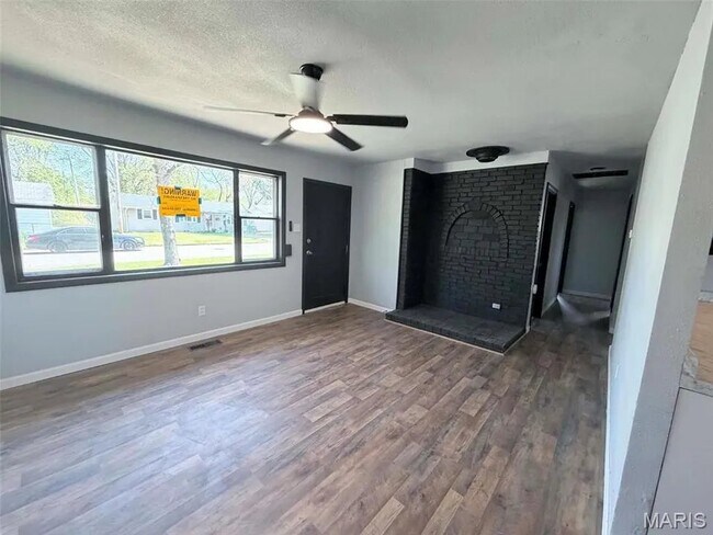 Photo - 1150 Price St