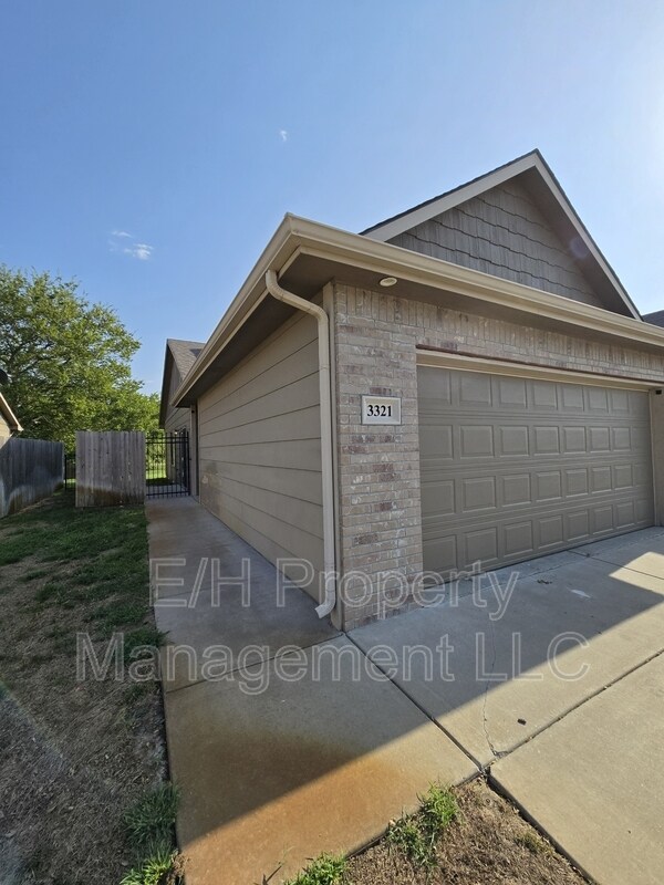Photo - 3321 E Aster St