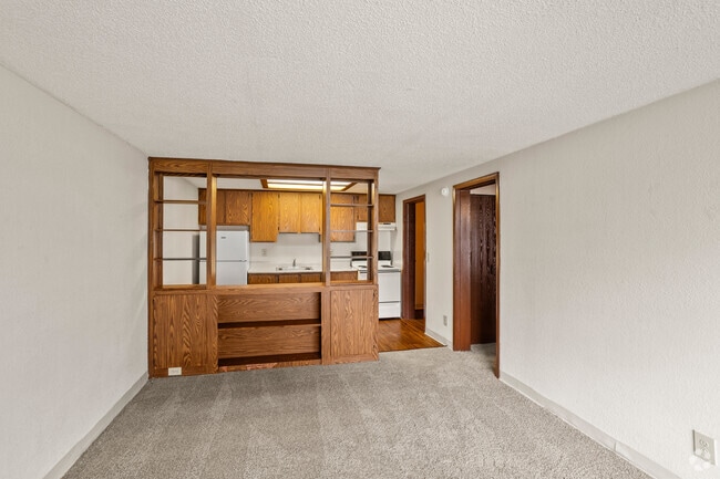 1BR, 1BA - 576SF - Living Room