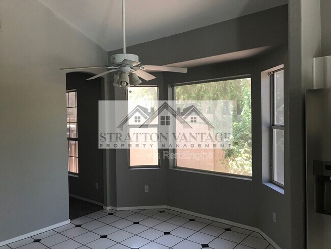 Photo - 4740 E Desert Ln