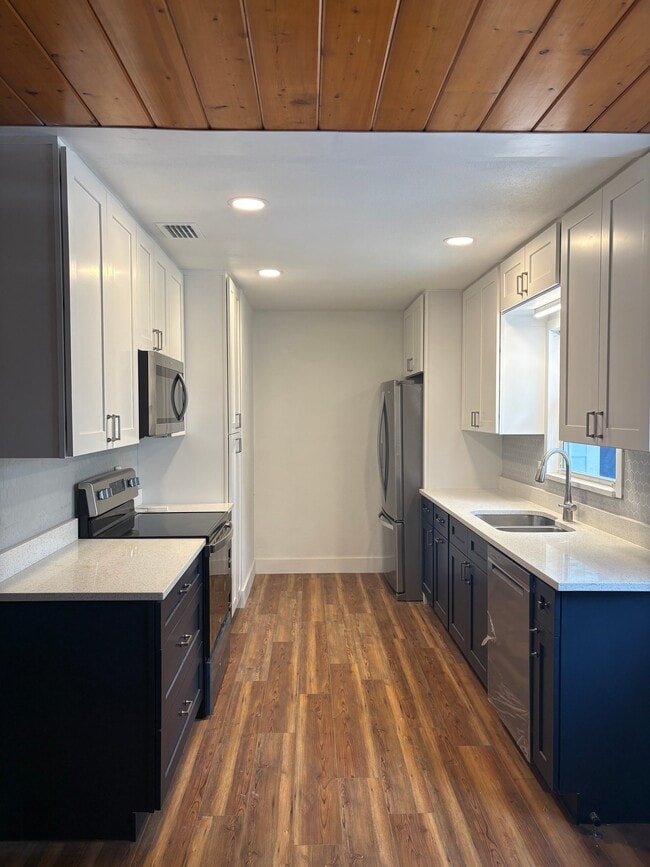 Photo - 626 SW Rustic Cir
