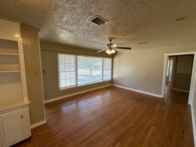 Photo - 3315 31st St