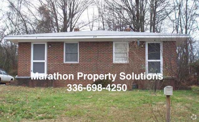 Building Photo - 900 Richland St Unit A Rental