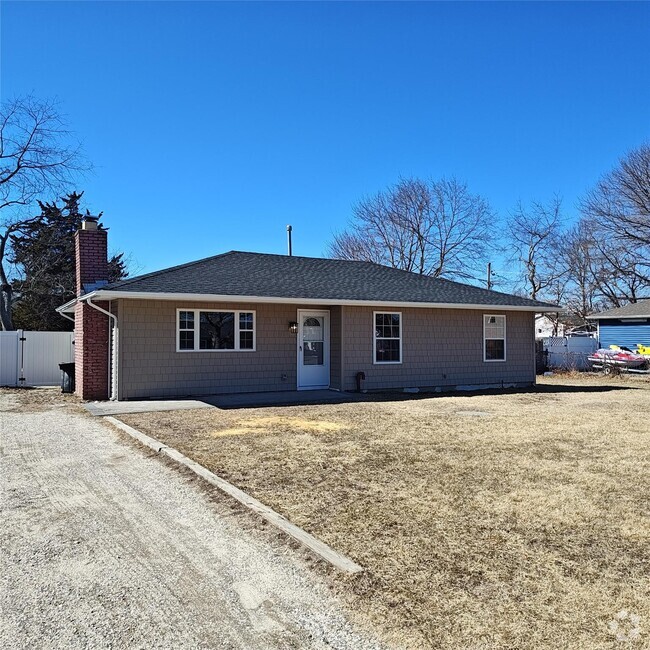 Building Photo - 848 Meade Ave Rental