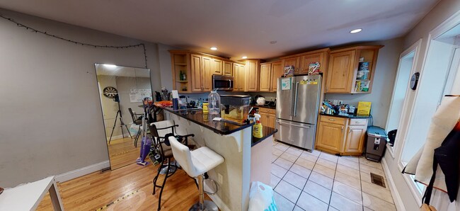 83 Windsor St