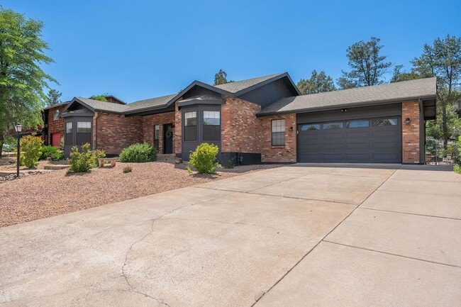 Photo - 908 S Manzanita Dr