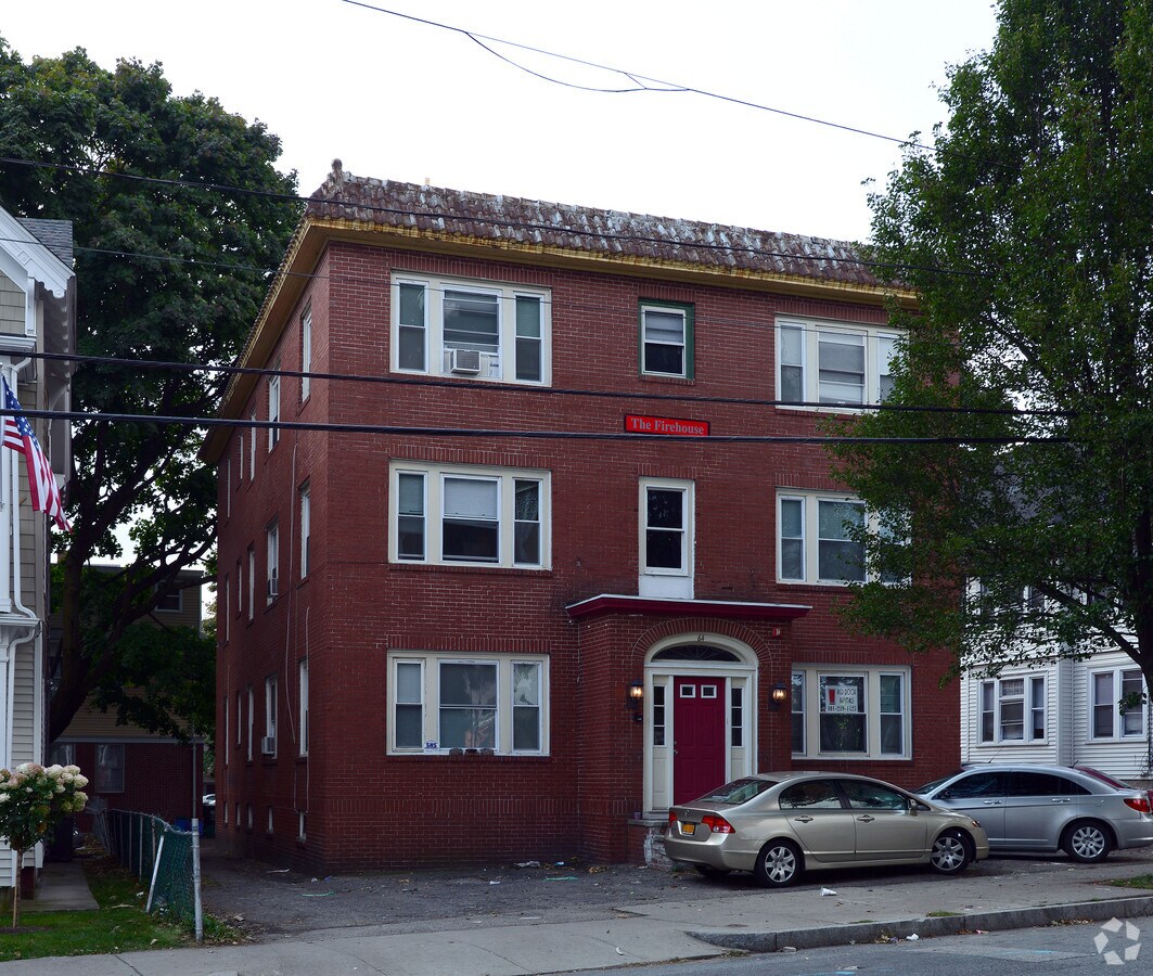Photo - 64 Eaton St