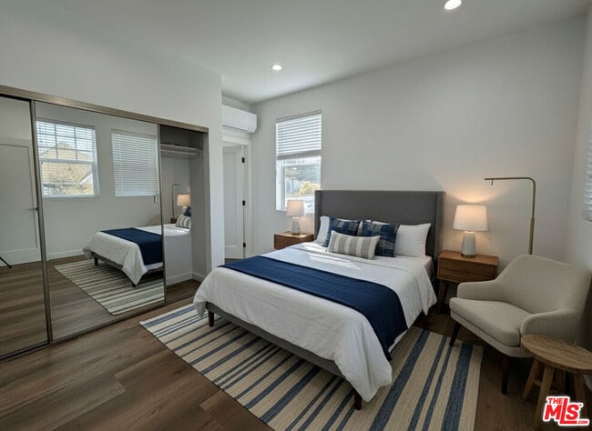 Building Photo - 2134 Magnolia Ave Unit 1