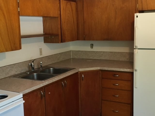 Photo - 1320 NE Hillside Dr