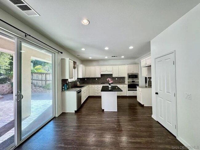 Photo - 1078 Augusta Cir