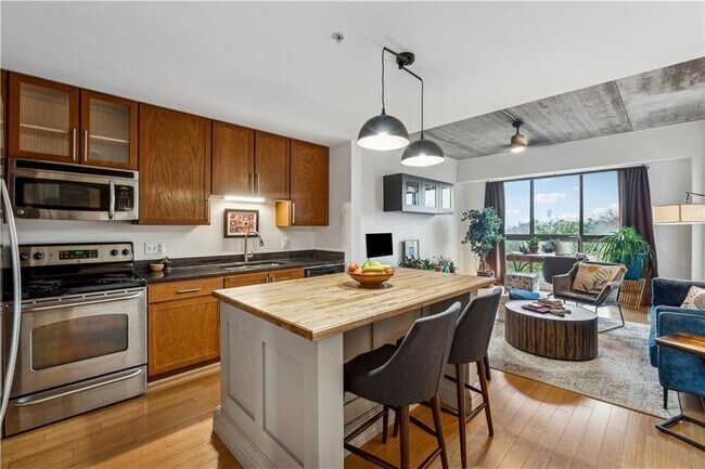 Photo - 563 Memorial Dr SE Condo Unit 511