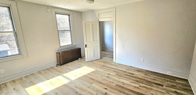 Photo - Spacious 4-Bedroom Home with 3-Car Garage, Deck & More!!