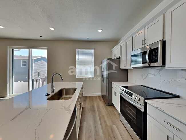 Photo - 8963 S Franklin John Rd