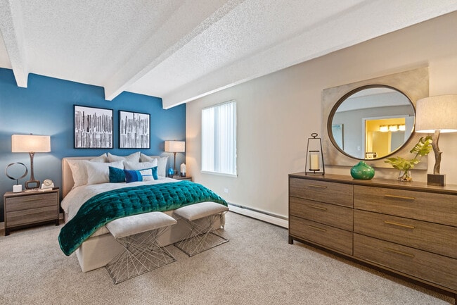 Mosaic Apartments For Rent in Denver, CO