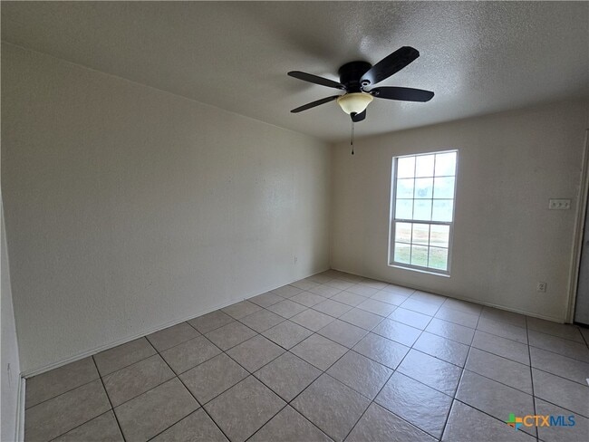 Photo - 1206 Industrial Blvd Unidad C